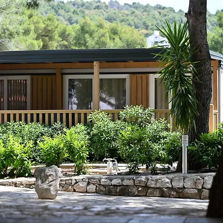 Πάρκο διακοπών Kamp Rozac Τρογκίρ