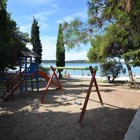 Πάρκο διακοπών Kamp Rozac Τρογκίρ