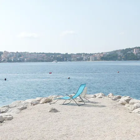 Holiday park Kamp Rozac 3*